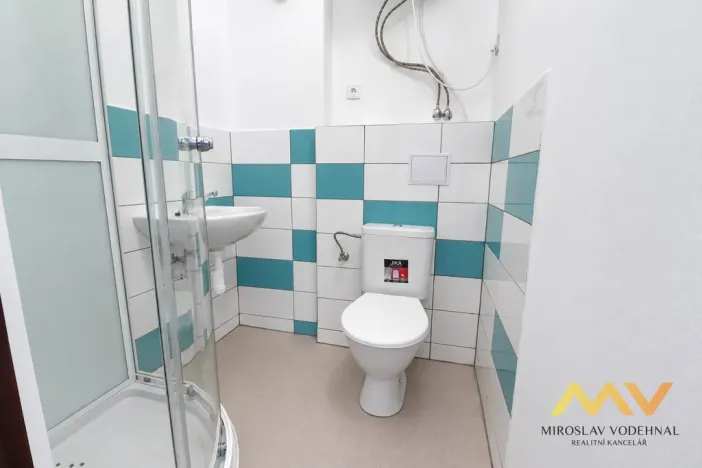 Pronájem bytu 1+kk, Hradec Králové - Nový Hradec Králové, Hlavní, 21 m2