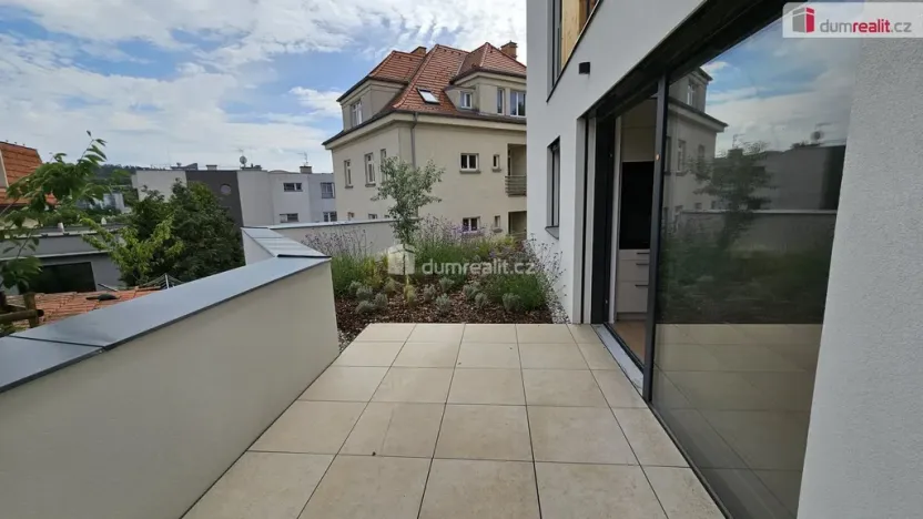 Pronájem bytu 2+kk, Praha - Motol, Pod Homolkou, 72 m2