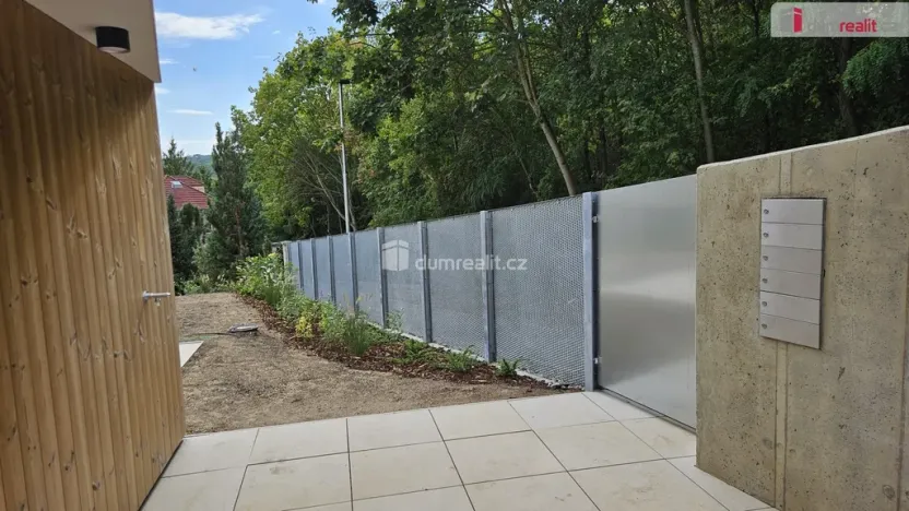 Pronájem bytu 2+kk, Praha - Motol, Pod Homolkou, 72 m2