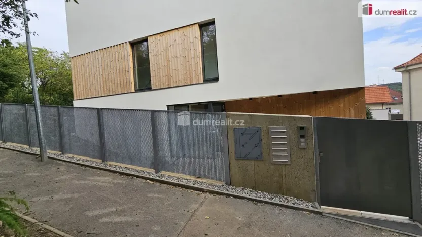 Pronájem bytu 2+kk, Praha - Motol, Pod Homolkou, 72 m2
