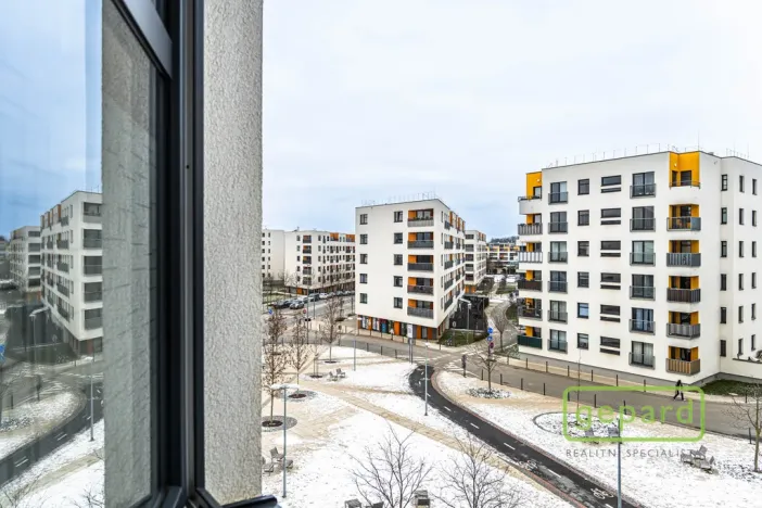 Pronájem bytu 1+kk, Praha, Ke kříži, 26 m2