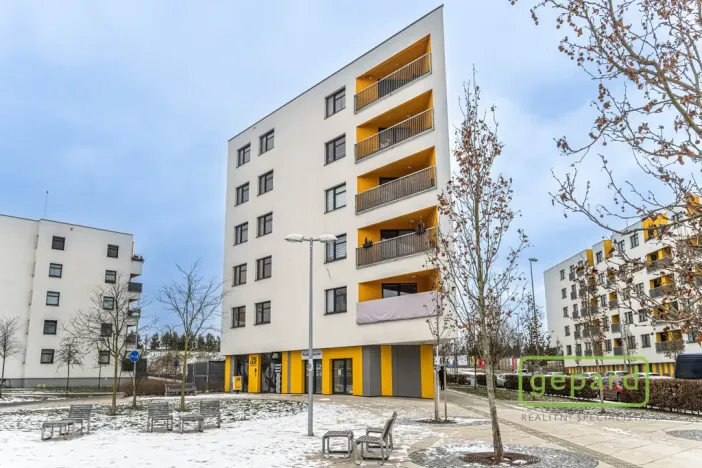 Pronájem bytu 1+kk, Praha, Ke kříži, 26 m2