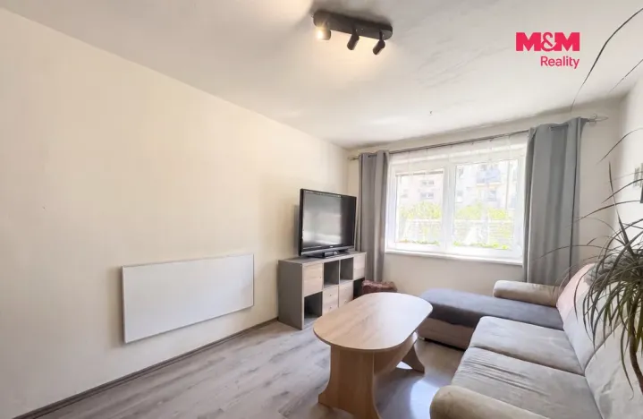 Prodej bytu 2+1, Milovice, Mírová, 42 m2