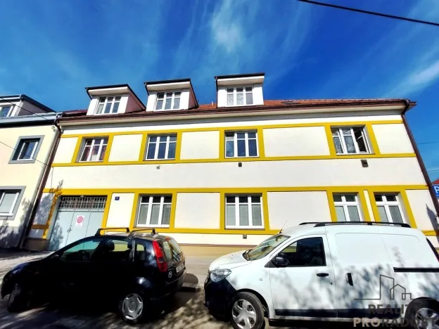 Pronájem bytu 1+kk, Praha, Na mokřině, 26 m2