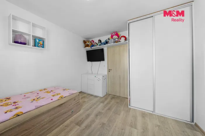 Prodej bytu 3+1, Ústí nad Labem - Krásné Březno, Obvodová, 74 m2