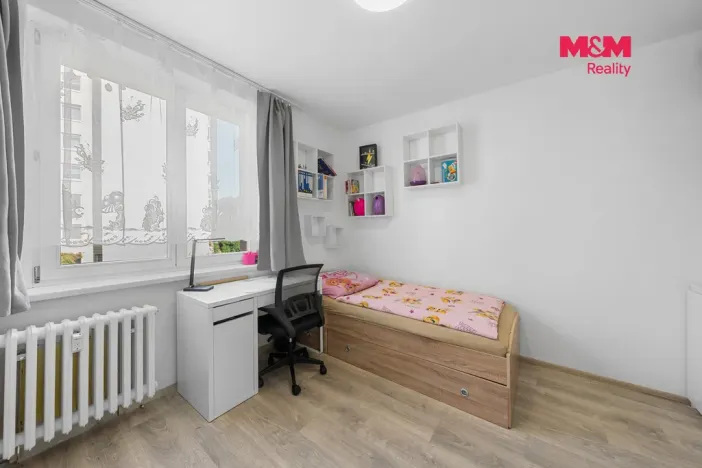 Prodej bytu 3+1, Ústí nad Labem - Krásné Březno, Obvodová, 74 m2