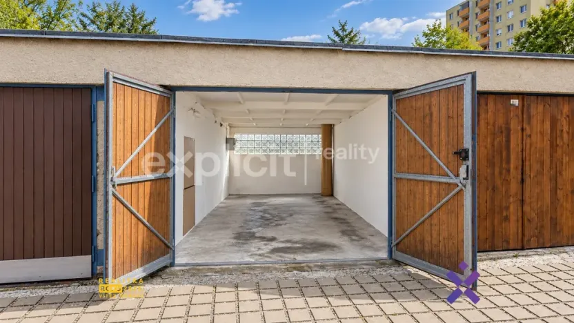 Pronájem garáže, Zlín, Růžová, 20 m2