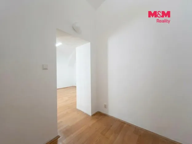 Pronájem obchodního prostoru, Bruntál, Jesenická, 30 m2