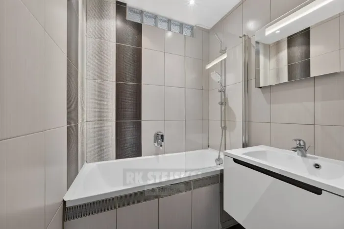 Prodej bytu 3+1, České Budějovice - České Budějovice 3, J. Plachty, 84 m2