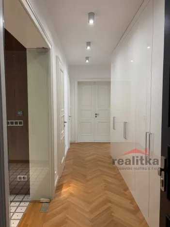 Prodej bytu 2+1, Opava - Předměstí, Lidická, 99 m2
