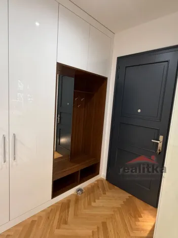 Prodej bytu 2+1, Opava - Předměstí, Lidická, 99 m2