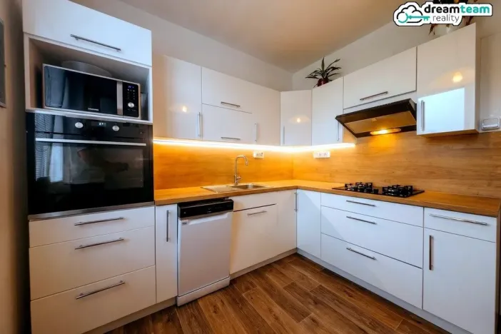 Pronájem bytu 3+1, Rožnov pod Radhoštěm, Dubková, 75 m2