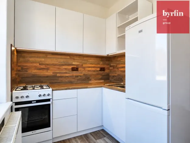 Pronájem bytu 2+1, Opava, Žerotínova, 54 m2
