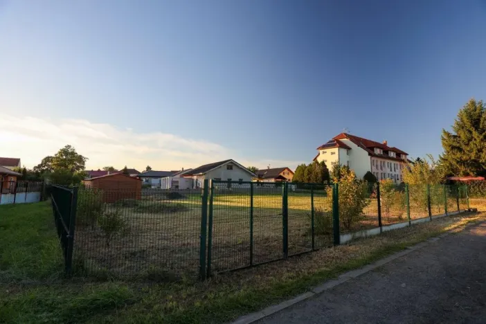 Prodej pozemku pro bydlení, Polepy, 1095 m2