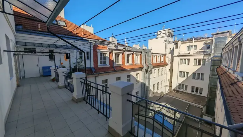 Pronájem bytu 2+1, Praha - Staré Město, Dlouhá, 61 m2