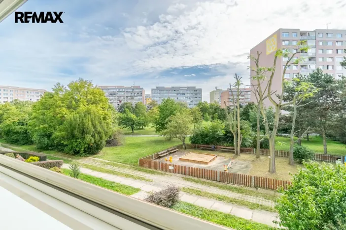 Prodej bytu 3+1, Praha - Chodov, Láskova, 77 m2