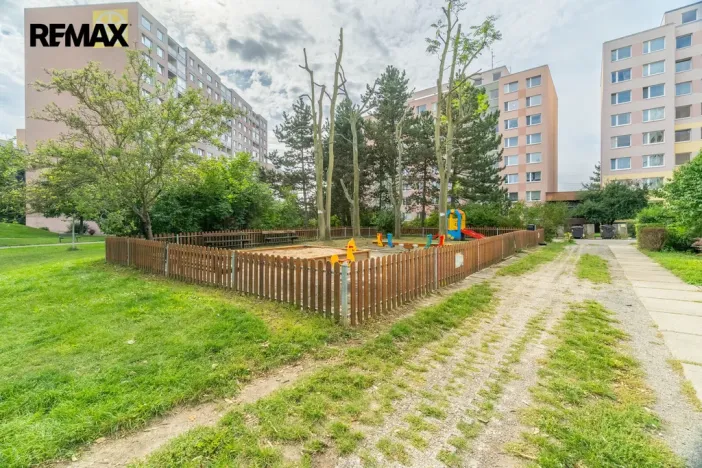 Prodej bytu 3+1, Praha - Chodov, Láskova, 77 m2