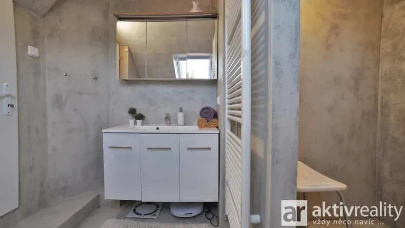Pronájem bytu 2+kk, Chrášťany, Plzeňská, 69 m2