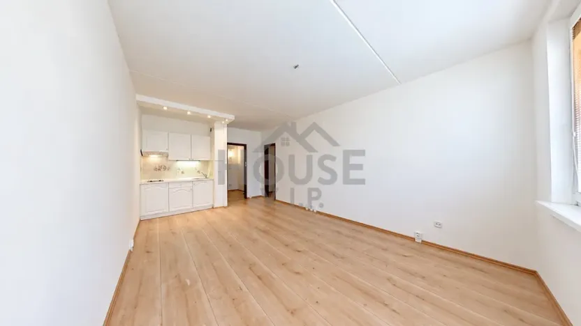 Prodej bytu 1+kk, Praha - Modřany, Daškova, 29 m2