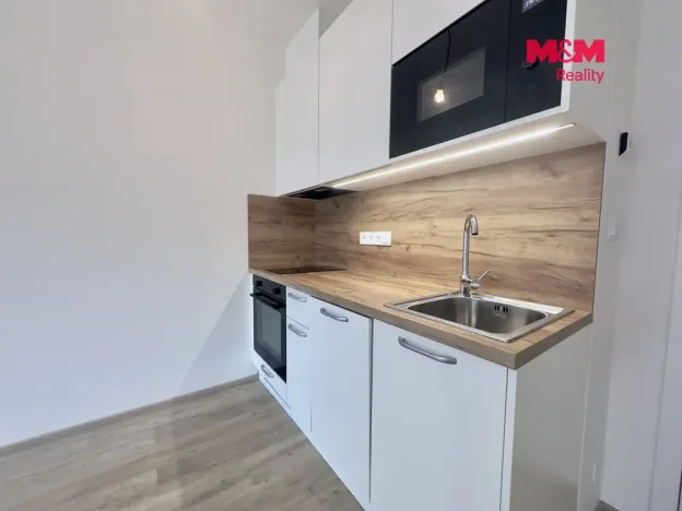 Pronájem bytu 1+kk, Praha - Háje, 34 m2