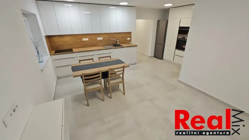 Pronájem bytu 3+kk, Nebovidy, 85 m2