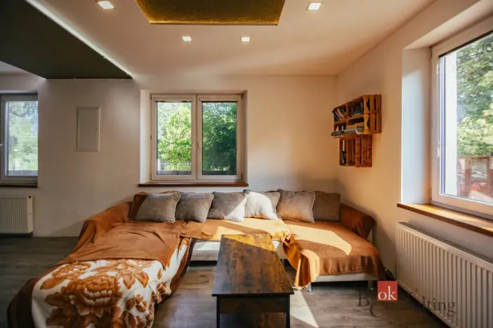 Prodej rodinného domu, Skřivany, Komenského, 160 m2