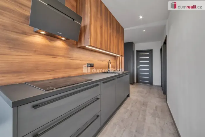 Prodej bytu 4+1, Sokolov, Alšova, 82 m2