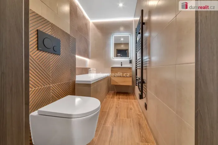 Prodej bytu 4+1, Sokolov, Alšova, 82 m2