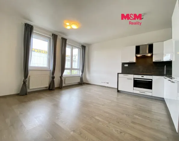 Pronájem bytu 2+kk, Ostrava - Moravská Ostrava, Jantarová, 58 m2
