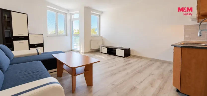 Pronájem bytu 2+kk, Pardubice, Na Drážce, 44 m2