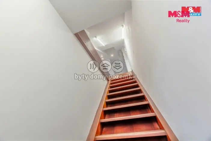 Pronájem atypického bytu, Frýdlant, ČSA, 90 m2