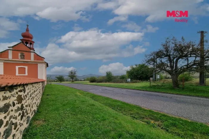Prodej pozemku pro bydlení, Valeč, 1556 m2