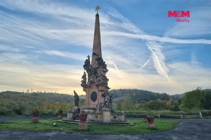 Prodej pozemku pro bydlení, Valeč, 1556 m2