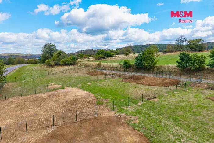 Pronájem pozemku pro bydlení, Milešov, 770 m2