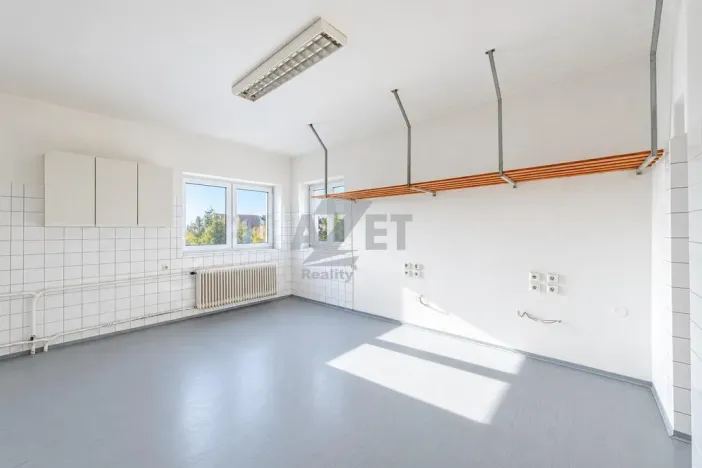 Prodej rodinného domu, Velká Polom, Sadová, 420 m2