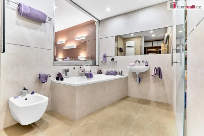 Prodej rodinného domu, Děčín - Děčín XXXIII-Nebočady, Vítězství, 296 m2