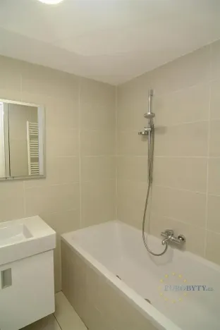 Pronájem bytu 2+kk, Praha - Žižkov, Pitterova, 70 m2