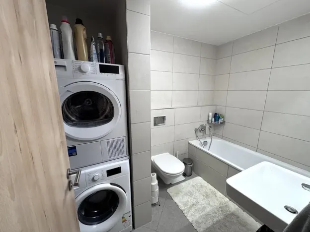 Pronájem bytu 2+kk, Praha - Holešovice, Jankovcova, 43 m2