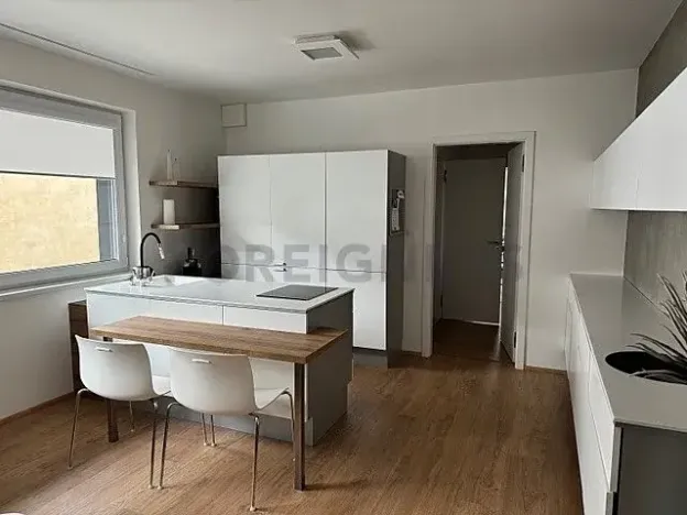Pronájem bytu 2+kk, Pardubice, Smilova, 60 m2