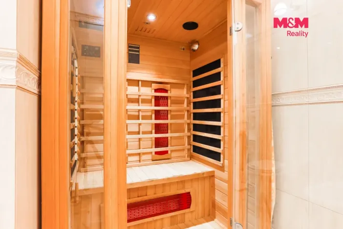 Prodej bytu 3+kk, Karlovy Vary, Zeyerova, 78 m2