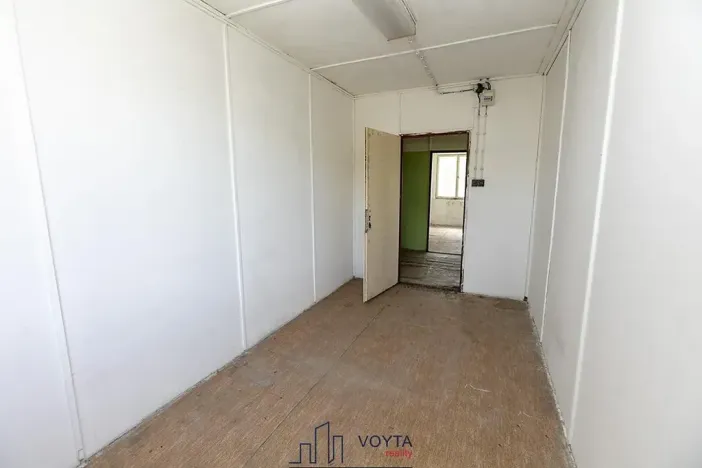 Prodej komerční nemovitosti, Obrnice, 600 m2