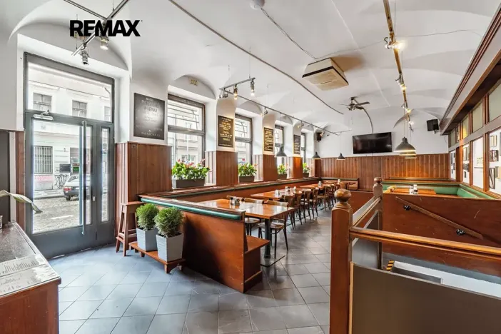 Pronájem restaurace, Praha - Nusle, Sekaninova, 254 m2