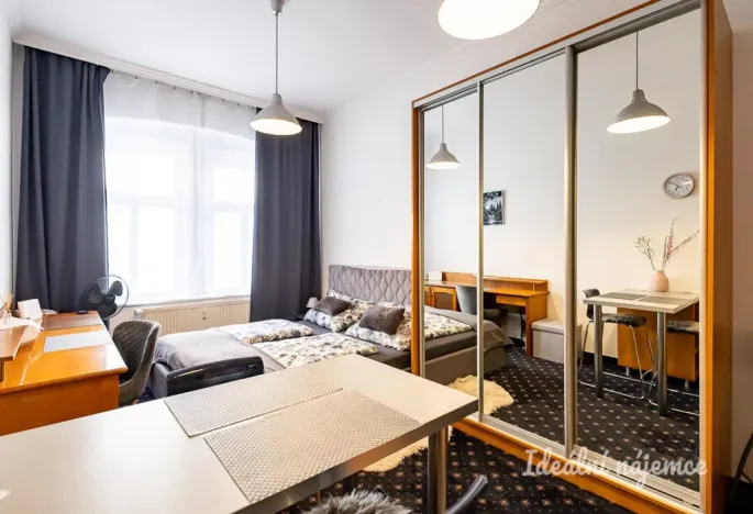 Pronájem bytu 1+kk, Praha - Nusle, Slavojova, 26 m2