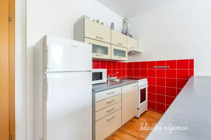 Pronájem bytu 1+kk, Praha - Libeň, Kovanecká, 32 m2