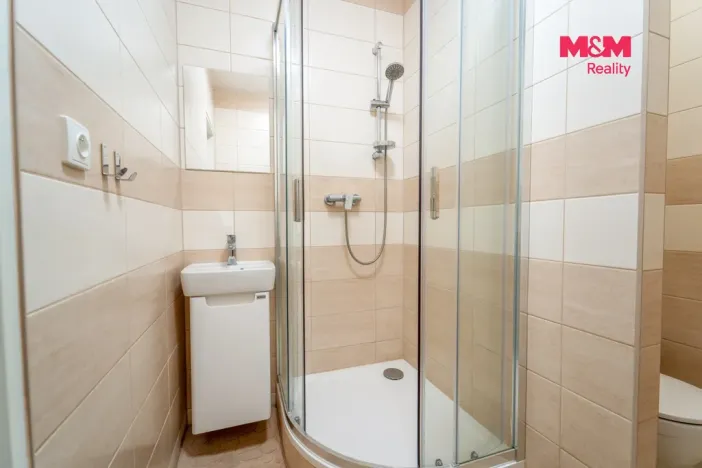 Prodej bytu 1+kk, Plzeň - Severní Předměstí, Sokolovská, 28 m2