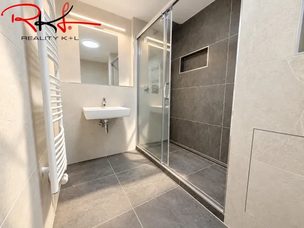 Pronájem bytu 2+kk, Praha, Thomasova, 46 m2