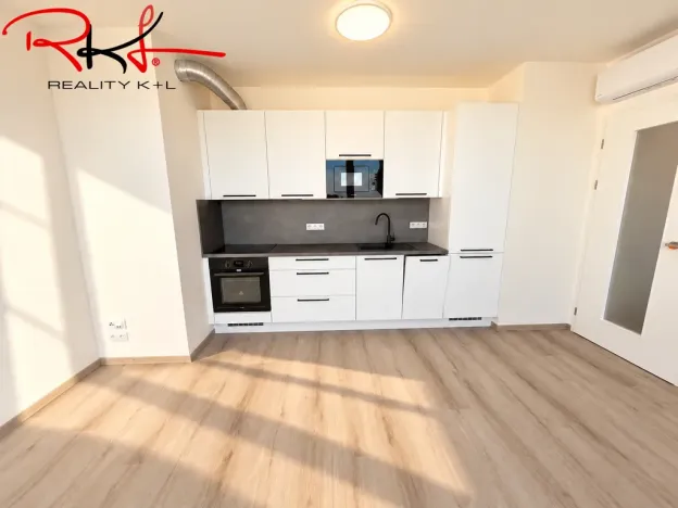 Pronájem bytu 2+kk, Praha, Thomasova, 46 m2