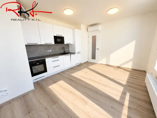 Pronájem bytu 2+kk, Praha, Thomasova, 46 m2