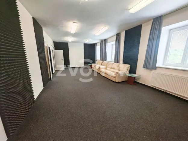 Pronájem kanceláře, Zlín - Mladcová, Návesní, 164 m2