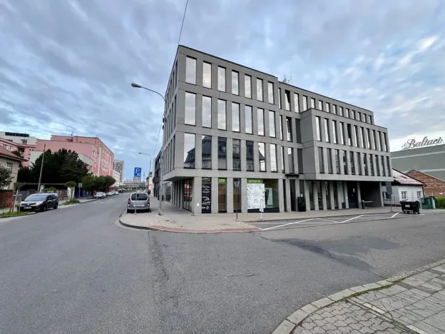 Pronájem bytu 3+kk, Zlín, Lešetín II, 90 m2